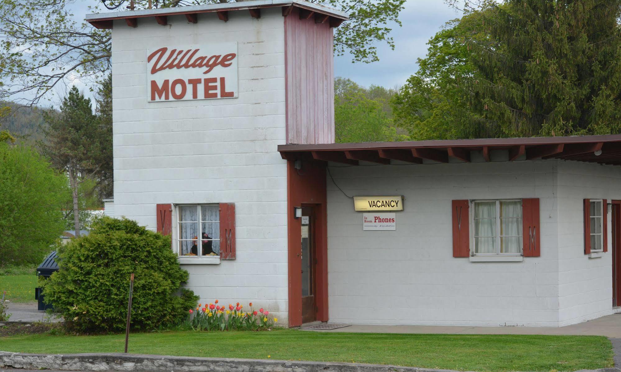 Richfield Springs The Village Motel מראה חיצוני תמונה